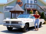 1962 Pontiac Catalina Bubble Top 421 Super Duty and Girl