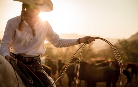 Beautiful Wrangler . . - women, fun, female, hats, brunettes, western, girls, cowgirl, style, outdoors, horses, herd, rope, ranch