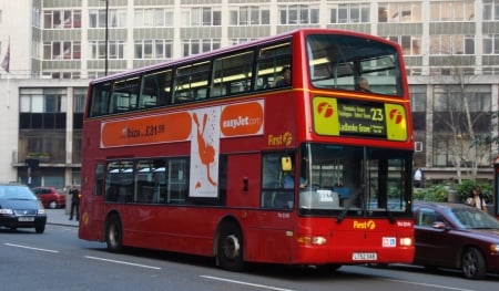 london double decker bus