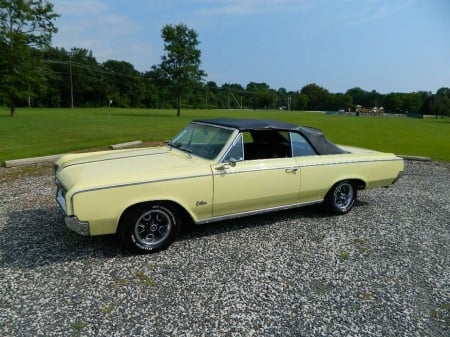 1964 Oldsmobile Cutlass F-85 Convertible 330 V8 Automatic