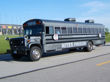 nites prison bus