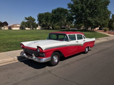 1957 Ford Fairlane Sedan