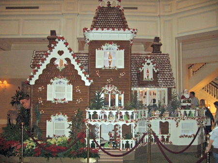 Grand Gingerbread House - gingerbread, abstract, house, photography