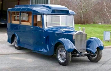 rolls royce country bus