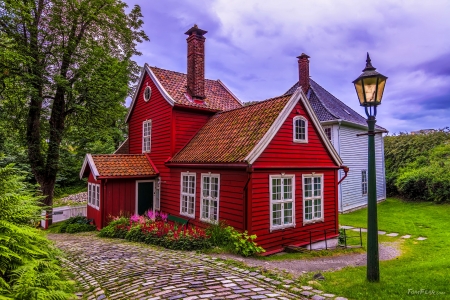 Gamble Bergen - pretty, house, Norway, beautiful, travel, grass, photo, lantern, countryside, picturesque