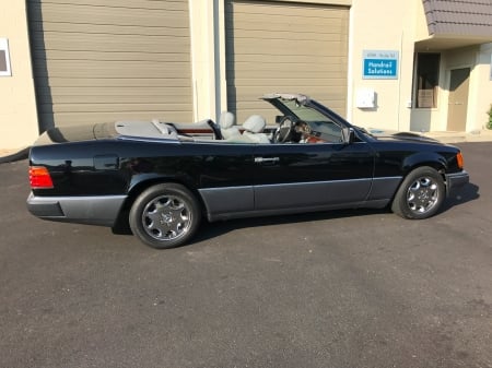 1993 Mercedes-Benz 300CE Cabriolet - luxury, cabriolet, car, benz, young-timer, 300ce, mercedes