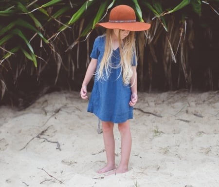 Little girl - princess, people, hair, belle, sightly, white, face, childhood, fair, little, bonny, adorable, wallpaper, child, nature, beautiful, pink, sweet, feet, nice, beauty, beach, hat, photography, standing, pretty, baby, green, tree, cute, kid, girl, dainty, lovely, pure, comely, desktopnexus, blonde