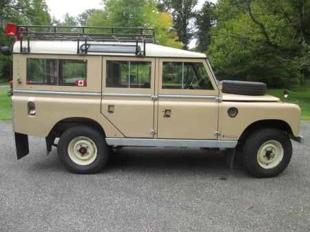 1967 Land Rover Series IIA 109 NADA - series iia, land rover, car, nada, old-timer