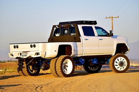 Flatbed 2016 GMC Sierra 3500HD Denali