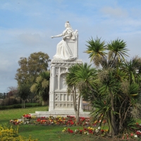 Queen Victoria Statue