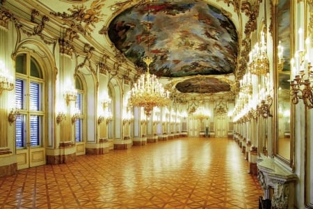 Schonbrunn-Palace