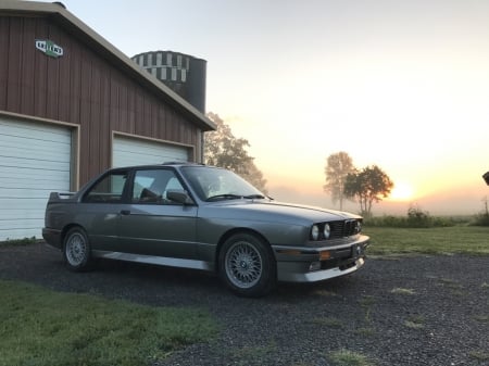 1988 BMW M3 2.3 5-Speed 2-Door Coupe - luxury, coupe, car, m3, old-timer, 5-speed, 2-door, bmw