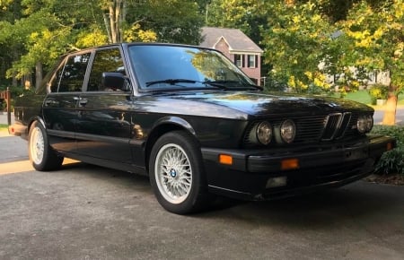 1988 BMW M5 3.5 5-Speed 4-Door Sedan - Car, BMW, Sedan, 4-Door, Old-Timer, M5, Luxury, 5-Speed