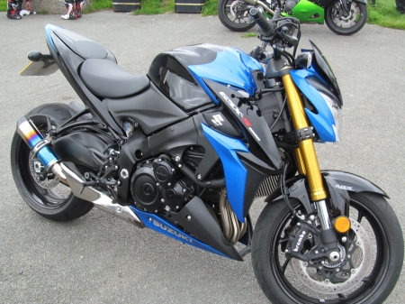 Suzuki - Roadbikes, Suzukis, Motorcycles, Powerbikes, Superbikes