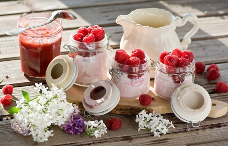 RASPBERRIES AND LILACS - flowers, raspberries, nature, lilacs