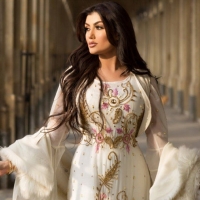Helly Luv Elegant