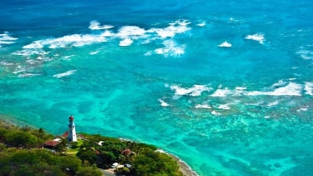 Lighthouse on Sea Coast - nature, lighthouse, beach, water, sea, coast, waves