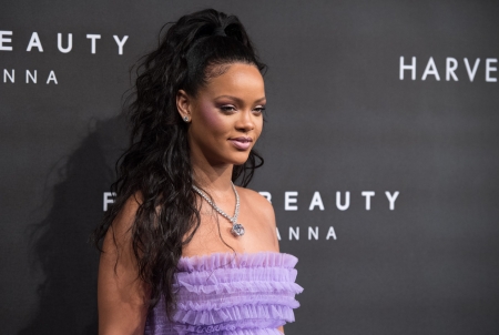 RIHANNA - FASHION, ACTRESS, SONGWRITER, SINGER