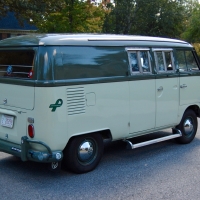 1967 Volkswagen Type 2 Riviera Camper Conversion 1600cc 4-Speed