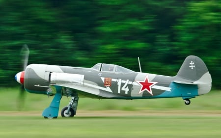 WW2 Russian YAK-11 - aircraft, ww2, russian, military