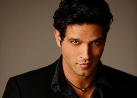 Gabriel Garko - Gabriel Garko, black, handsome, actor, man