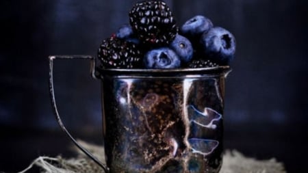 taste of Berry - nature, berry, cup, fruit