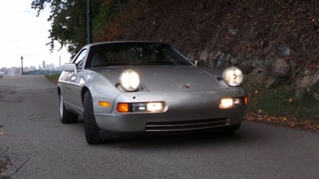 1989 Porsche 928 S4 Coupe with Hideaway Headlights - Car, Sports, Headlights, 928, S4, Hideaway, Porsche, Coupe, Old-Timer