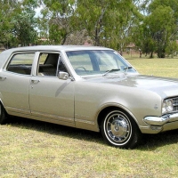 hk holden premier sedan