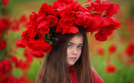 Little girl - girl, summer, wreath, child, copil, red, green, cute, flower, poppy