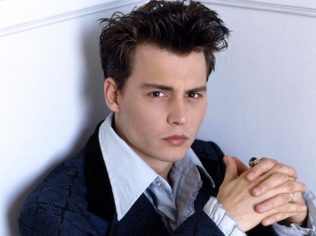 Johnny Depp - young, man, hand, actor, johnny depp