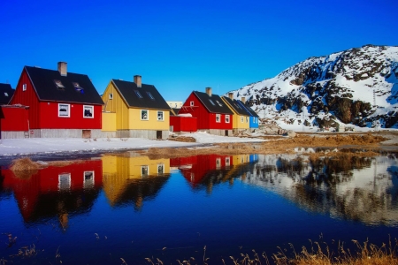 Colorful Houses - Mountains, Red, Colors, Houses, Yellkw, Greenland, Lake