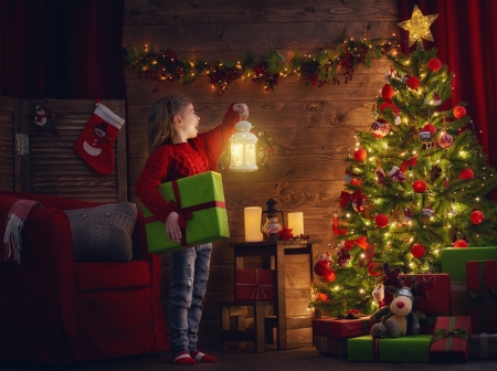 Little girl - craciun, girl, gift, room, child, copil, deco, christmas, lantern, tree