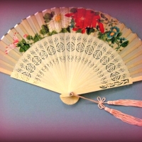 Vintage Beautiful Hand Fan