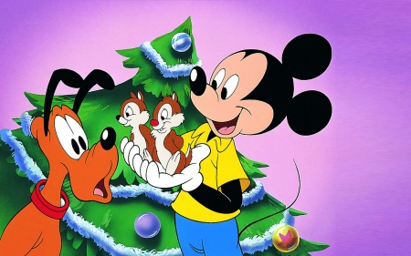 :D - dog, chip and dale, chrismtas, mickey mouse, craciun, funny, cute, pluto, disney, squirrel