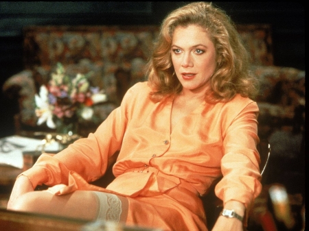 Kathleen Turner - beautiful, dress, 2017, actress, Kathleen Turner, stockings, Turner, model, Kathleen, wallpaper