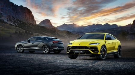 2018 Llamborghini-Urus - Yellow, Gray, Lambo, 2018, Suv