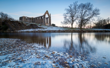 Bolton Abey in England, UK - lake, trees, winter, ruins