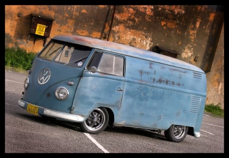 Old VW Bus - vw, transport, van, bus, old