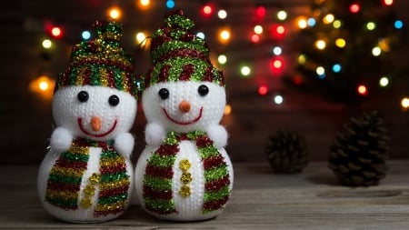 Merry Christmas! - snowman, craciun, hat, couple, card, scarf, christmas, lights