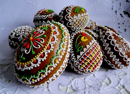 Gingerbread Easter Eggs - easter, brown, eggs, colors, gingerbread