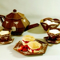 Gingerbread Tea Pot