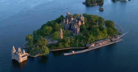 Boldt Castle and Yacht House, Upstate New York - island, water, usa, castle