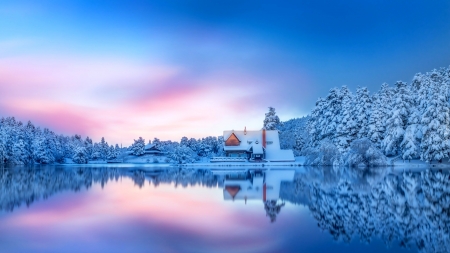 Winter reflections - lake, sky, winter, reflections, forest, cold, snow, beautiful, frost, house, frozen