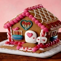 Valentine Gingerbread House