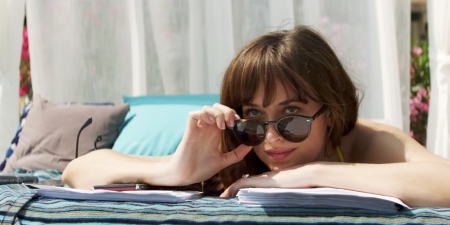 Fifty Shades Freed (2018) - fifty shades freed, hand, Dakota Johnson, woman, girl, movie, actress, sunglasses