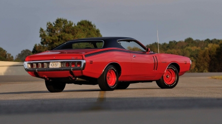 1971-Dodge-Hemi-Charger-RT-Pilot-Car