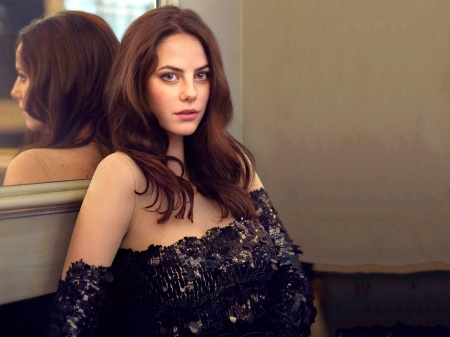 Kaya Scodelario - beautiful, dress, reflection, 2018, actress, mirror, model, Scodelario, Kaya Scodelario, Kaya, wallpaper