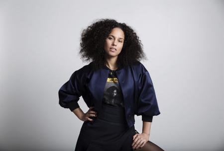 ALICIA KEYS - FASHION, SONGWRITER, SINGER, PRODUCER