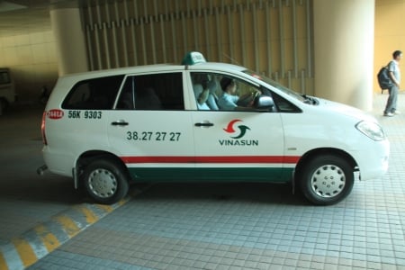 vinasun taxi - taxi, vietnam, vinasun, car