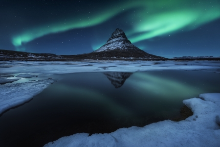 Northern lights - Mountains, Winter, Snow, Water